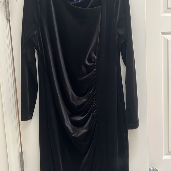 Seraphine maternity cocktail midi dress, velour - Picture 5 of 8